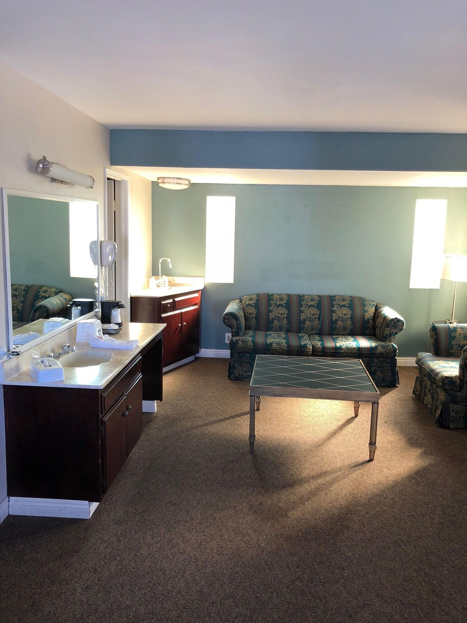 Days Inn By Wyndham Camarillo - Ventura Bagian luar foto